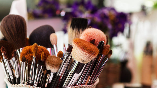 A GUIDE TO MAKEUP BRUSHES